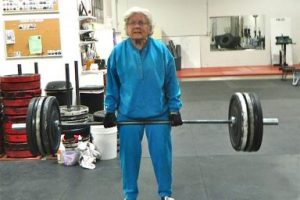 GRANDPARENTS-LIFTING-WEIGHTS